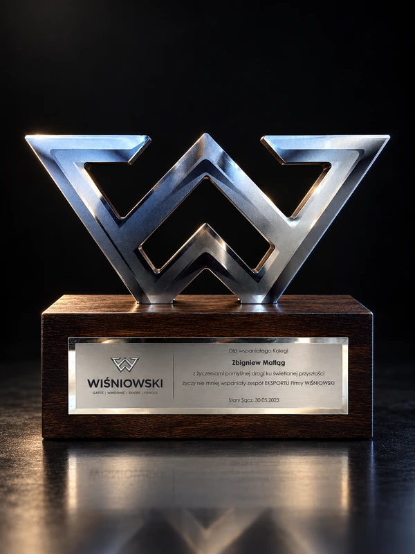 Fotografia produktowa statuetki WIŚNIOWSKI